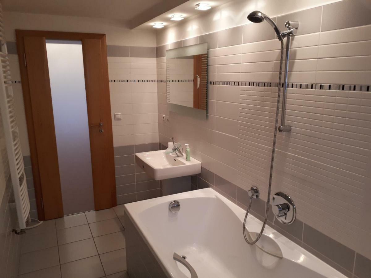 Brezno - 2 Izbovy Apartman Luaran gambar